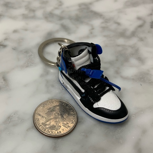 Off-White Air Jordan1 3D keychain 
(Blue and black) - Picture 4 of 4